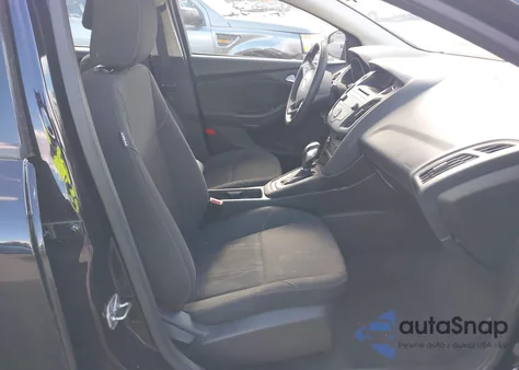 2016 Ford Focus Se z USA, uszkodzony, nr VIN 1FADP3F21GL401191